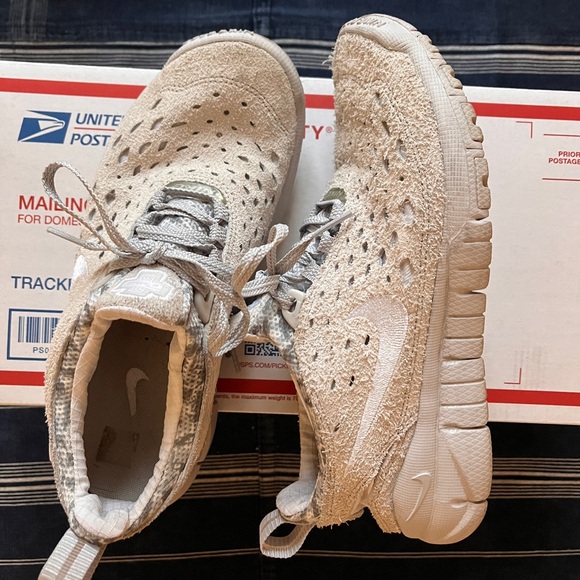 Nike Free Run Trail Textured Neutral Grey Suede Sz M 6 / W 7.5 - Picture 2 of 7